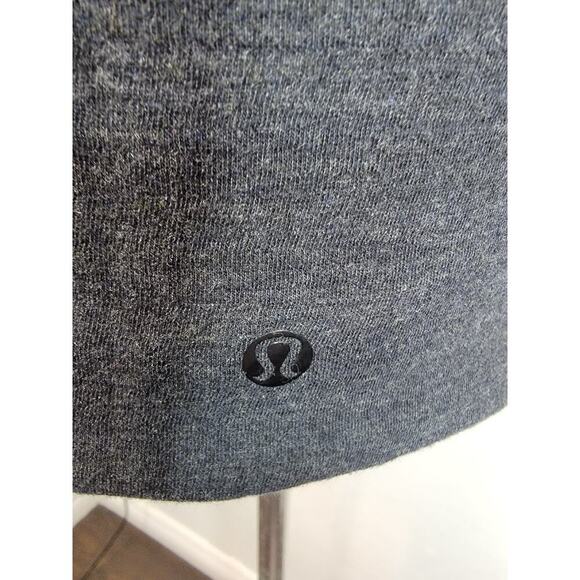 Lululemon Reversible Open Your Heart Striped Long Sleeve Top Sz Small White Gray - Picture 12 of 13